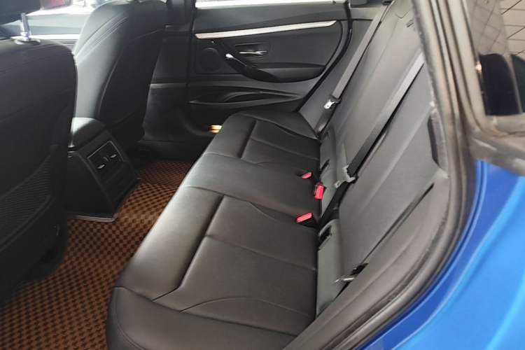 Used BMW 3 Series GT 2019 320i M Sport Package Left Rear Seat