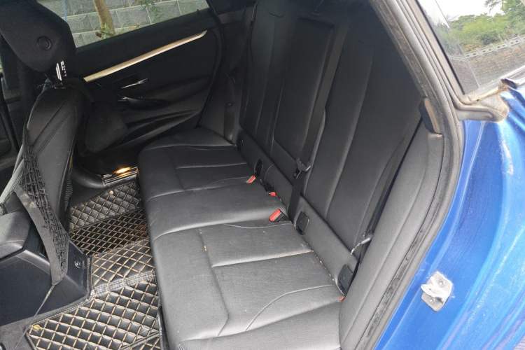 Used BMW 3 Series GT 2019 320i M Sport Package Left Rear Seat