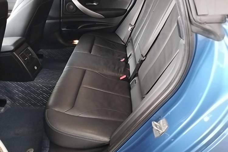 Used BMW 3 Series GT 2019 320i M Sport Left Rear Seat