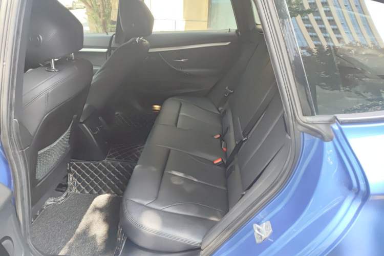 Used BMW 3 Series GT 2019 320i M Sport Package Left Rear Seat