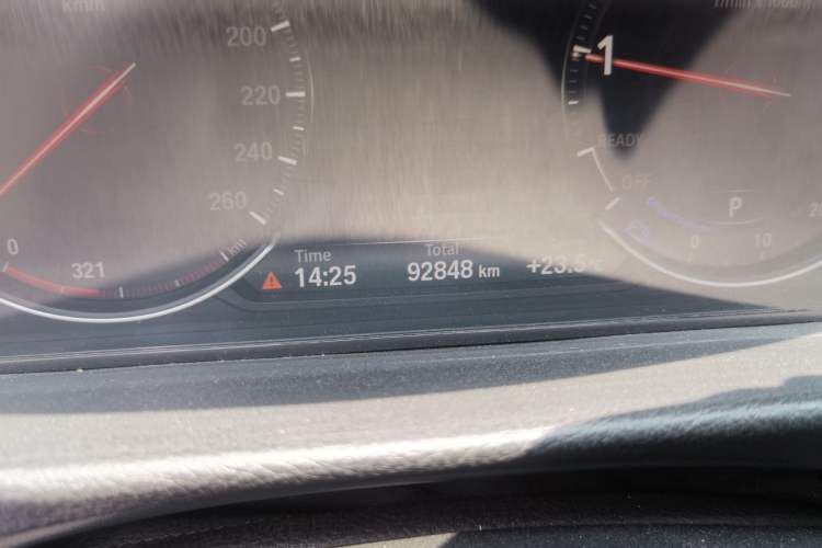 Used BMW 3 Series GT 2019 320i M Sport Night Edition Odometer Close Up