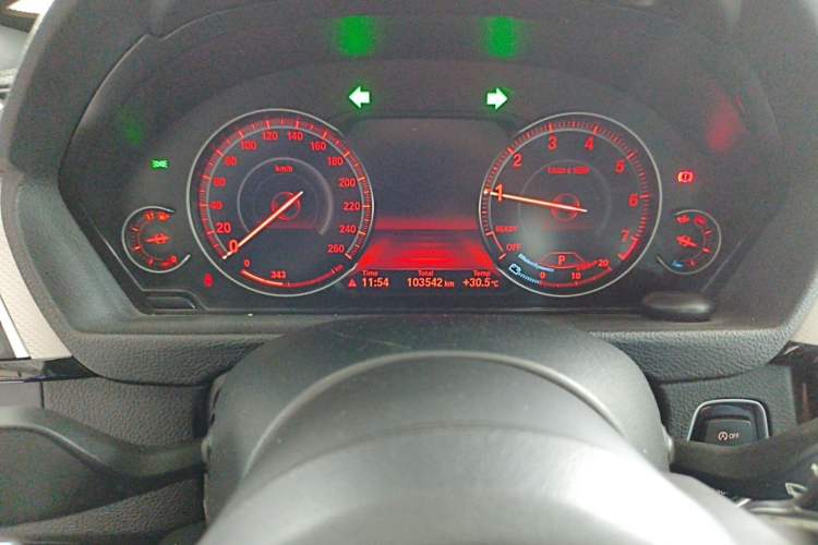 Used BMW 3 Series GT 2019 320i M Sport Odometer Close Up