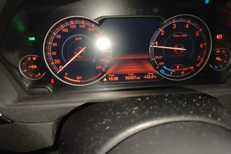 Used BMW 3 Series GT 2019 320i M Sport Night Edition Odometer Close Up
