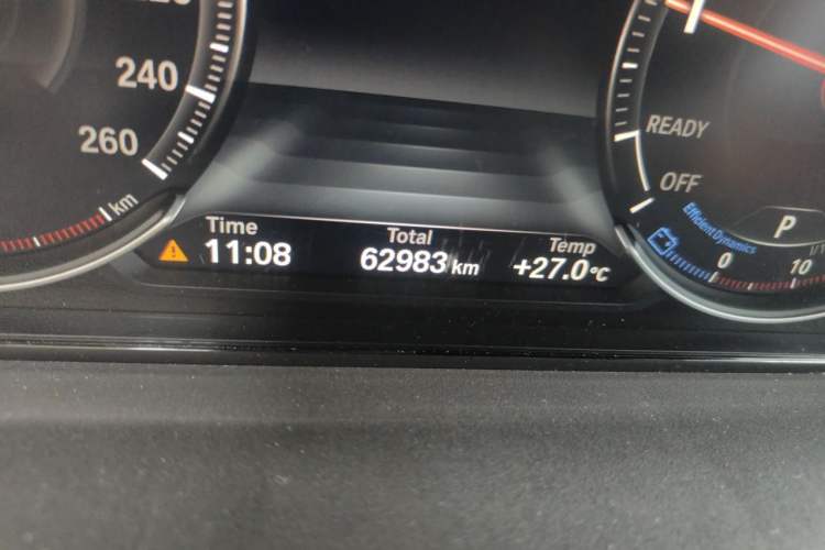 Used BMW 3 Series GT 2019 330i xDrive M Sport Edition Odometer Close Up