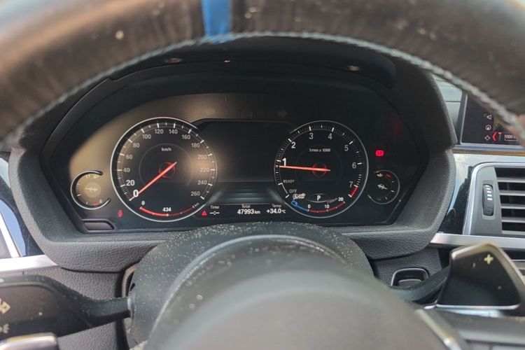 Used BMW 3 Series GT 2019 320i M Sport Night Edition Odometer Close Up