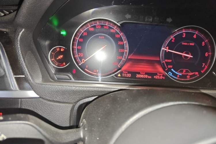 Used BMW 3 Series GT 2019 330i xDrive M Sport Night Edition Odometer Close Up