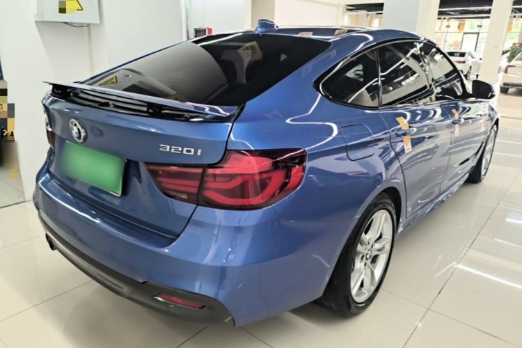 Used BMW 3 Series GT 2019 320i M Sport Package Rear Right 45 Deg