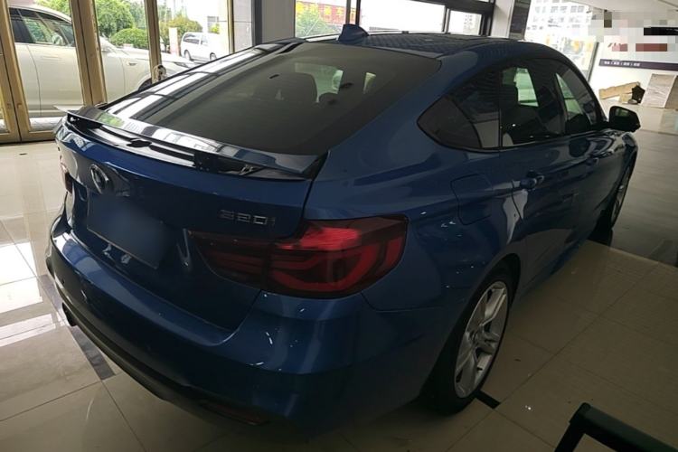 Used BMW 3 Series GT 2019 320i M Sport Package Rear Right 45 Deg