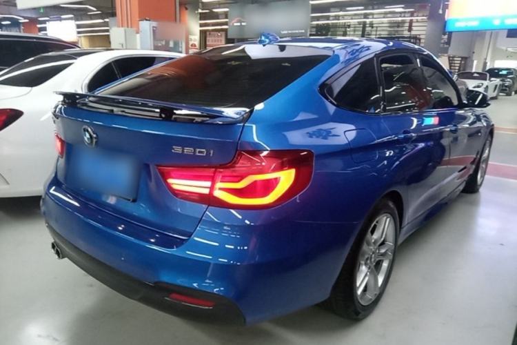 Used BMW 3 Series GT 2019 320i Sport Edition Rear Right 45 Deg