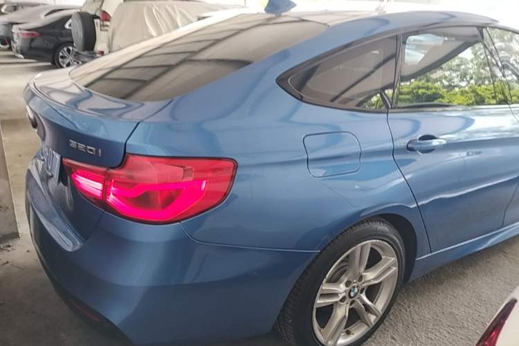 Used BMW 3 Series GT 2019 320i M Sport Rear Right 45 Deg
