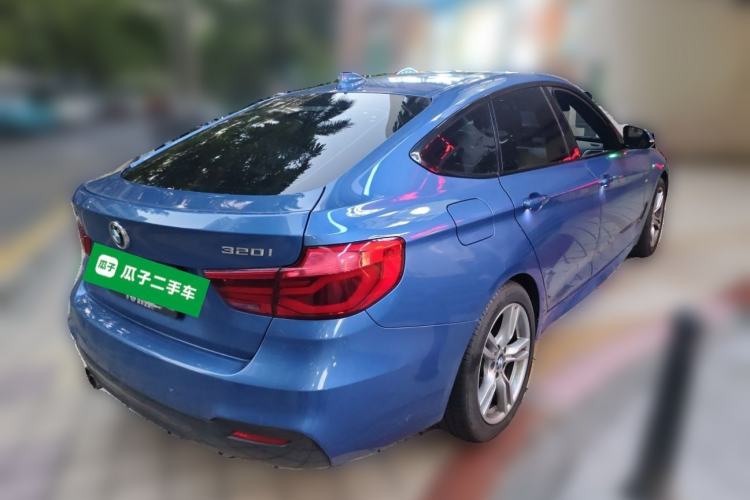 Used BMW 3 Series GT 2019 320i M Sport Rear Right 45 Deg