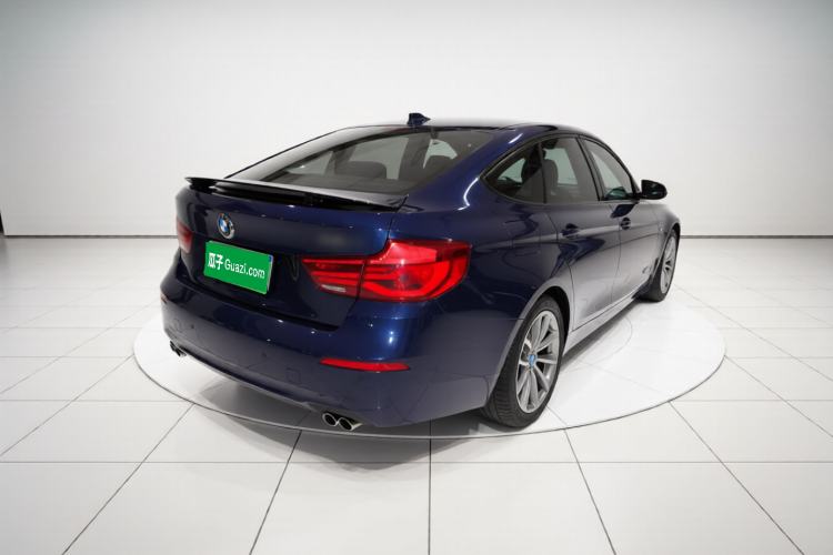 Used BMW 3 Series GT 2019 320i Sport Edition Rear Right 45 Deg