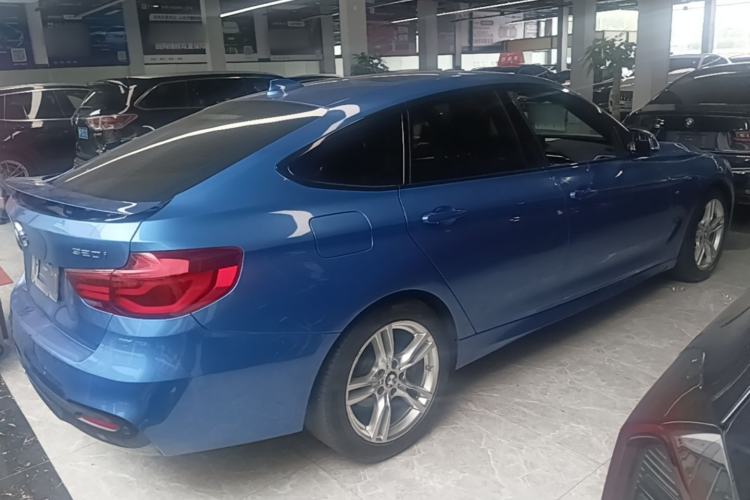 Used BMW 3 Series GT 2019 320i M Sport Package Rear Right 45 Deg