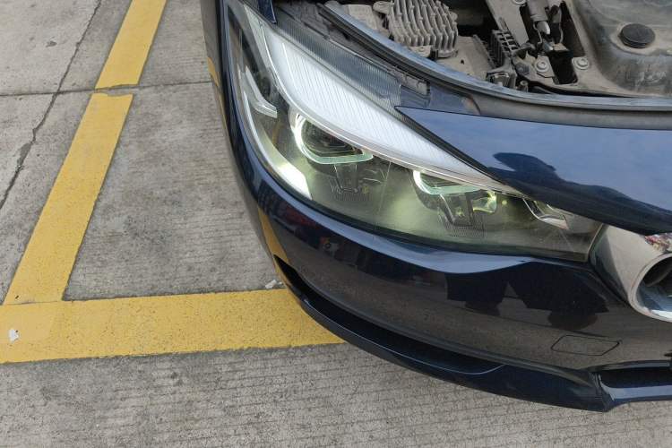 Used BMW 3 Series GT 2019 320i Sport Edition Right Front Headlight