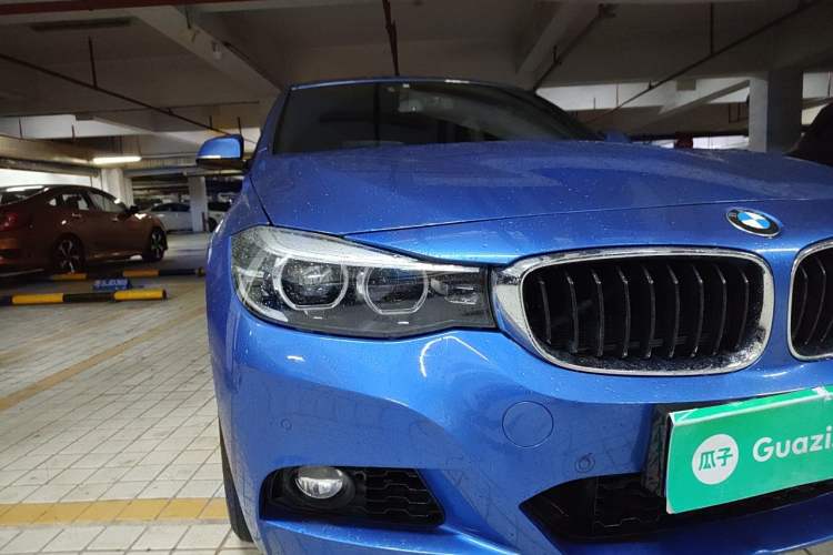 Used BMW 3 Series GT 2019 320i M Sport Package Right Front Headlight