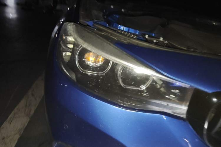 Used BMW 3 Series GT 2019 330i xDrive M Sport Night Edition Right Front Headlight