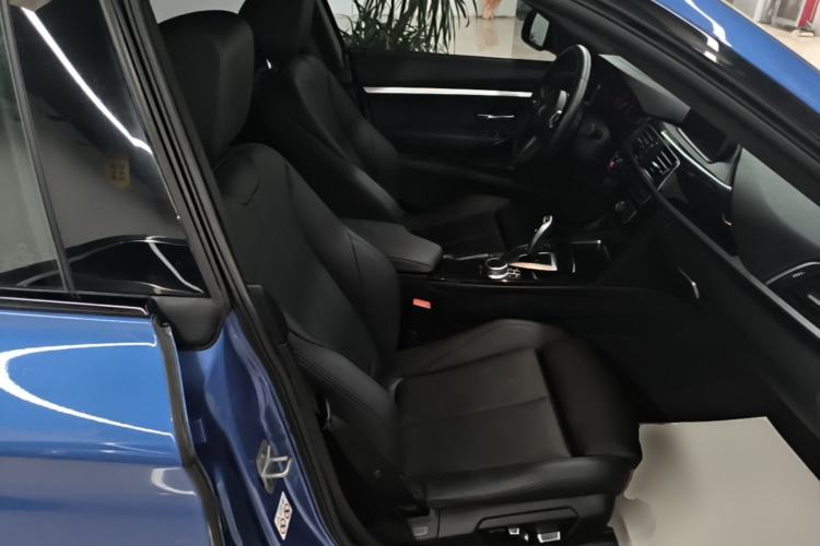 Used BMW 3 Series GT 2019 320i M Sport Package Right Front Seat