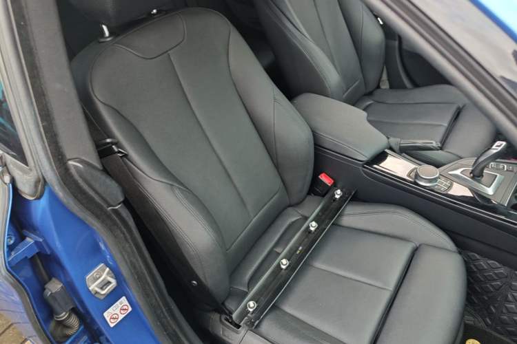 Used BMW 3 Series GT 2019 320i M Sport Package Right Front Seat
