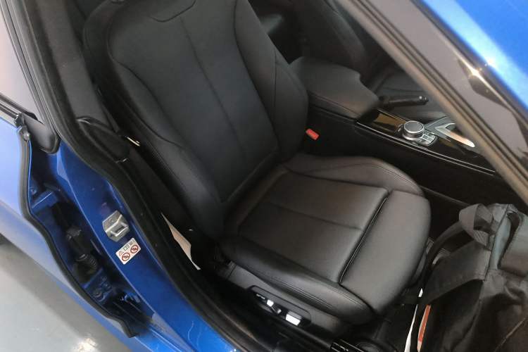 Used BMW 3 Series GT 2019 320i M Sport Package Right Front Seat