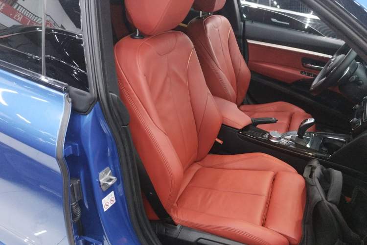 Used BMW 3 Series GT 2019 330i xDrive M Sport Night Edition Right Front Seat