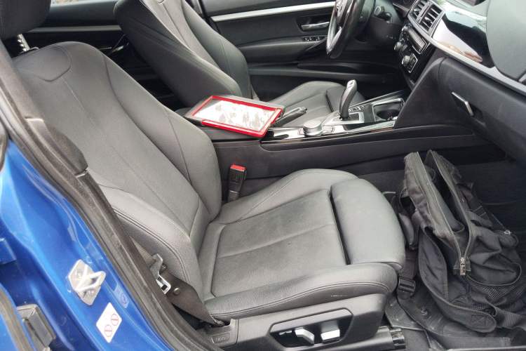 Used BMW 3 Series GT 2019 320i M Sport Package Right Front Seat