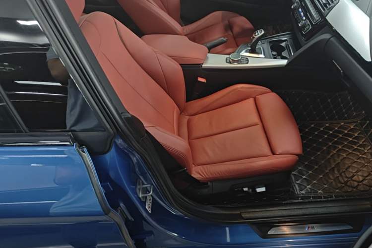Used BMW 3 Series GT 2019 320i M Sport Right Front Seat