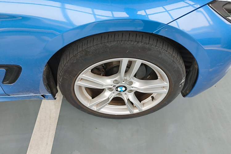 Used BMW 3 Series GT 2019 320i M Sport Right Front Wheel Hub