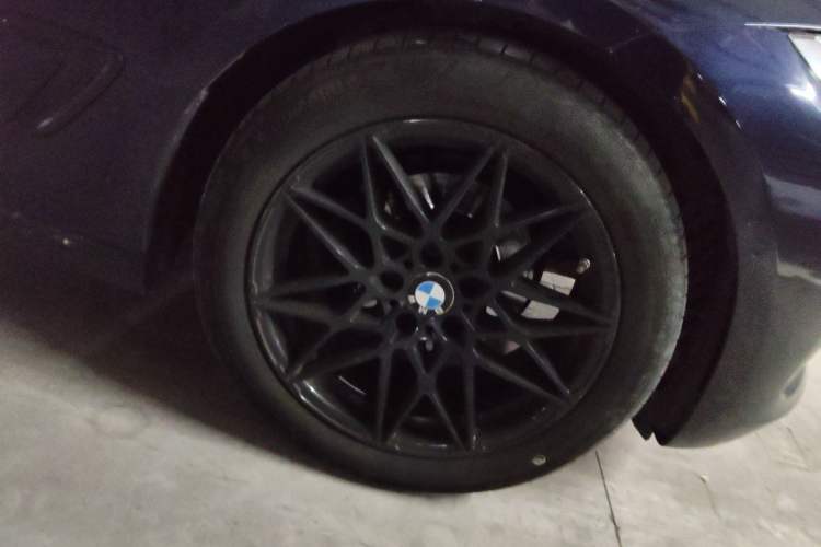 Used BMW 3 Series GT 2019 320i Sport Edition Right Front Wheel Hub