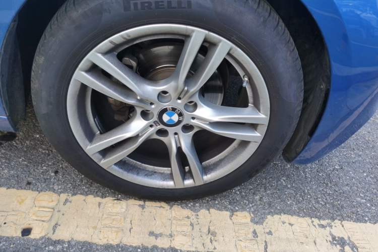 Used BMW 3 Series GT 2019 320i M Sport Package Right Front Wheel Hub