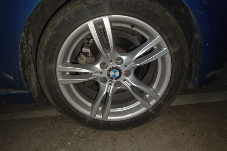 Used BMW 3 Series GT 2019 320i M Sport Night Edition Right Front Wheel Hub