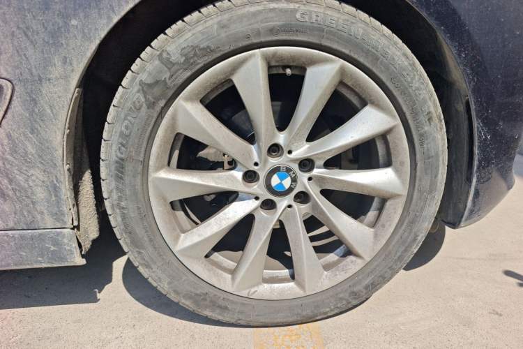 Used BMW 3 Series GT 2019 320i Sport Edition Right Front Wheel Hub