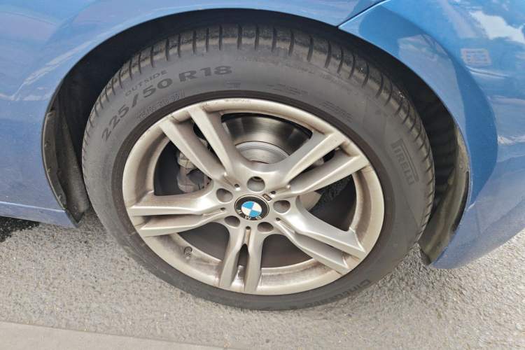 Used BMW 3 Series GT 2019 320i M Sport Package Right Front Wheel Hub