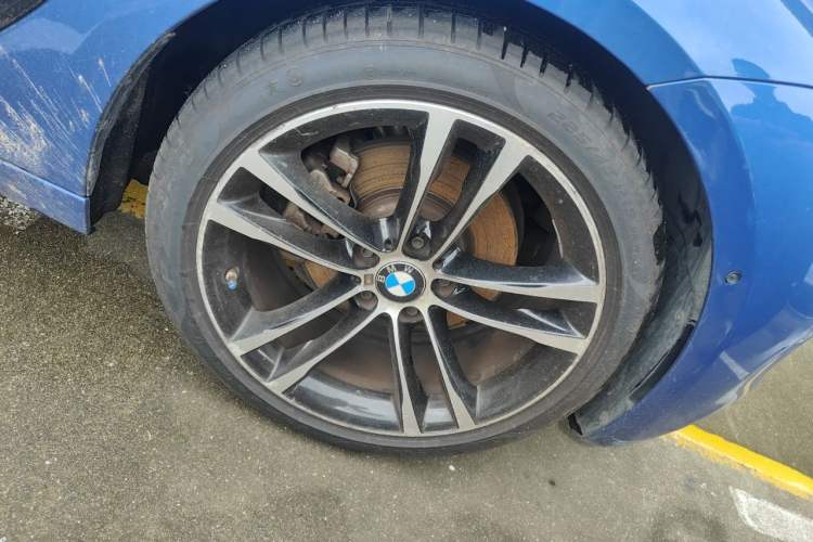 Used BMW 3 Series GT 2019 330i xDrive M Sport Edition Right Front Wheel Hub