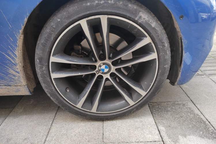Used BMW 3 Series GT 2019 330i xDrive M Sport Edition Right Front Wheel Hub