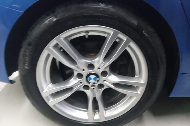 Used BMW 3 Series GT 2019 320i Sport Edition Right Rear Wheel Hub
