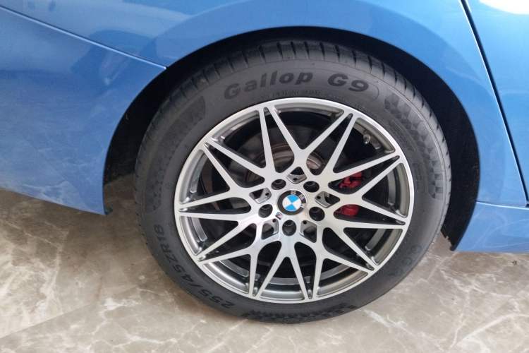 Used BMW 3 Series GT 2019 320i M Sport Package Right Rear Wheel Hub