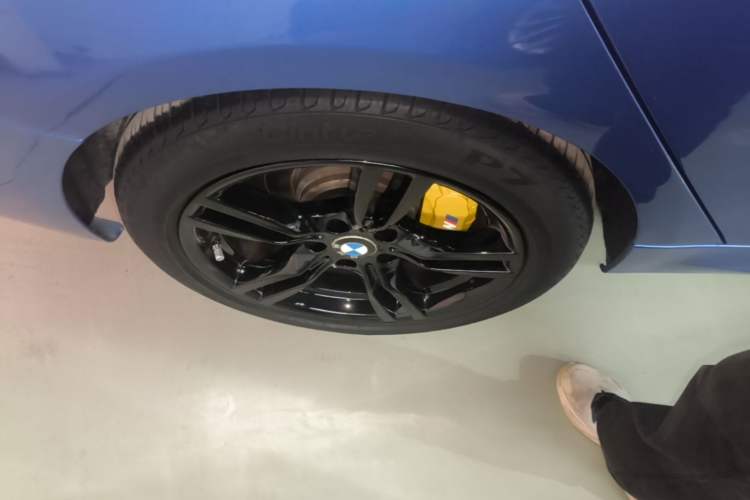 Used BMW 3 Series GT 2019 320i M Sport Package Right Rear Wheel Hub