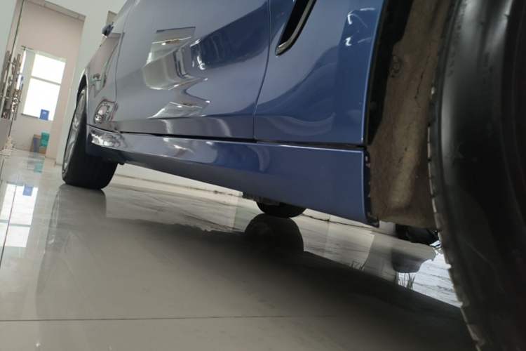 Used BMW 3 Series GT 2019 320i M Sport Package Right Side Sill