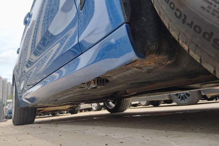 Used BMW 3 Series GT 2019 320i M Sport Package Right Side Sill