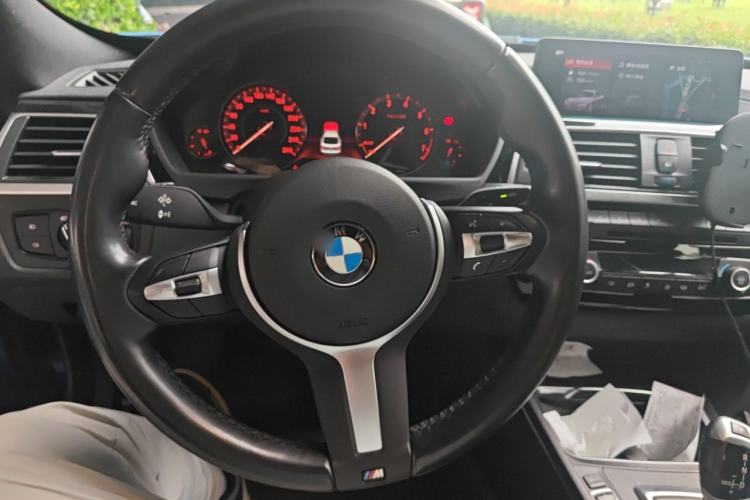 Used BMW 3 Series GT 2019 320i M Sport Package Steering Wheel