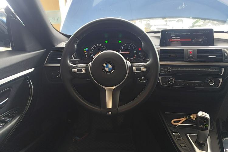 Used BMW 3 Series GT 2019 320i M Sport Package Steering Wheel