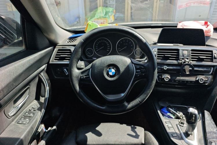 Used BMW 3 Series GT 2019 320i Sport Edition Steering Wheel