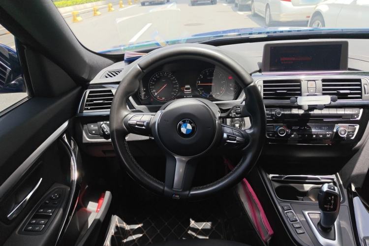 Used BMW 3 Series GT 2019 320i M Sport Package Steering Wheel
