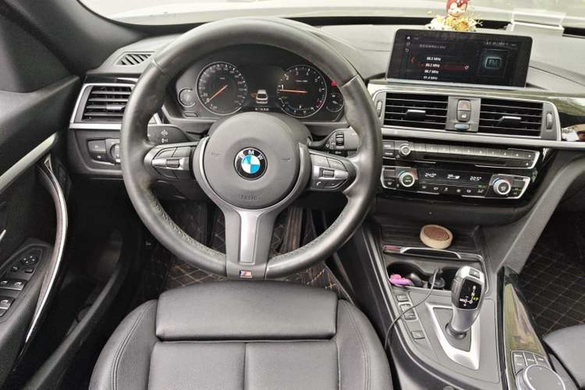 Used BMW 3 Series GT 2019 320i M Sport Package Steering Wheel