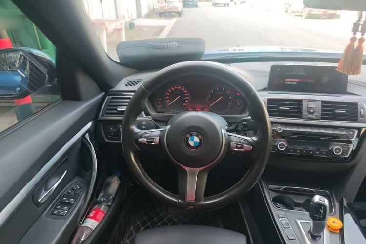 Used BMW 3 Series GT 2019 320i M Sport Package Steering Wheel