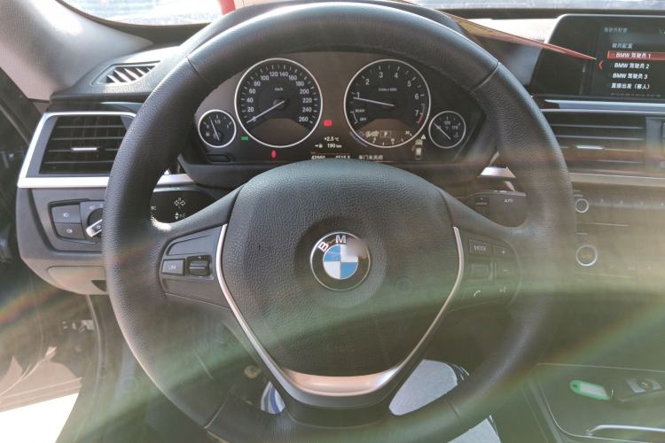 Used BMW 3 Series GT 2019 320i Sport Edition Steering Wheel