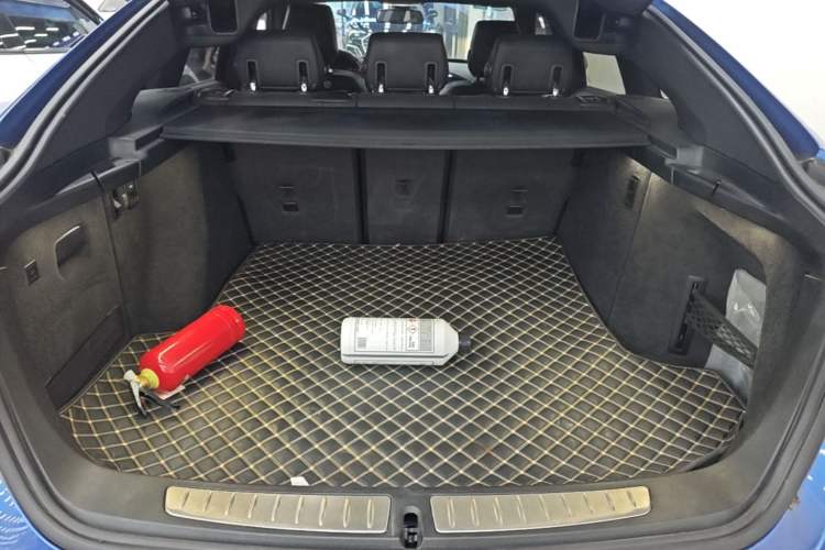 Used BMW 3 Series GT 2019 320i M Sport Package Trunk