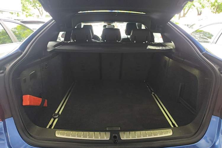 Used BMW 3 Series GT 2019 320i M Sport Package Trunk