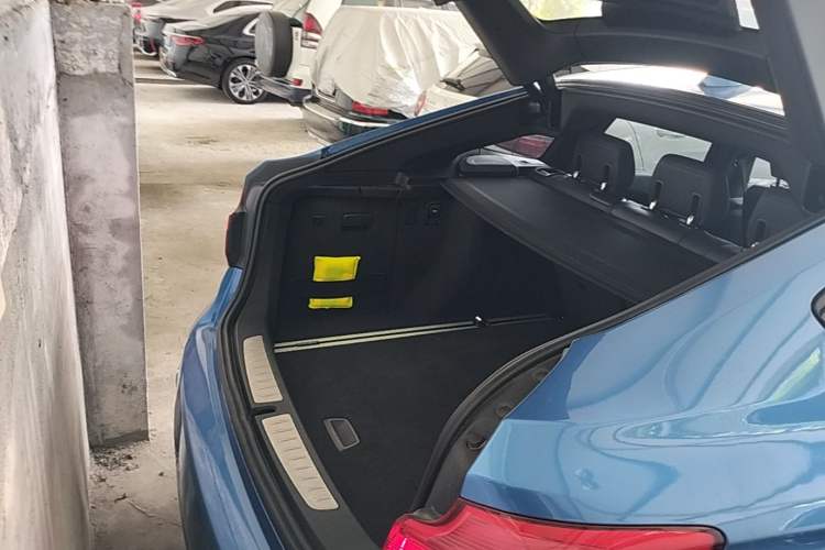 Used BMW 3 Series GT 2019 320i M Sport Trunk
