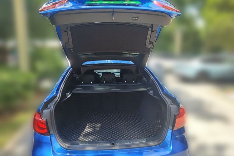 Used BMW 3 Series GT 2019 320i M Sport Package Trunk